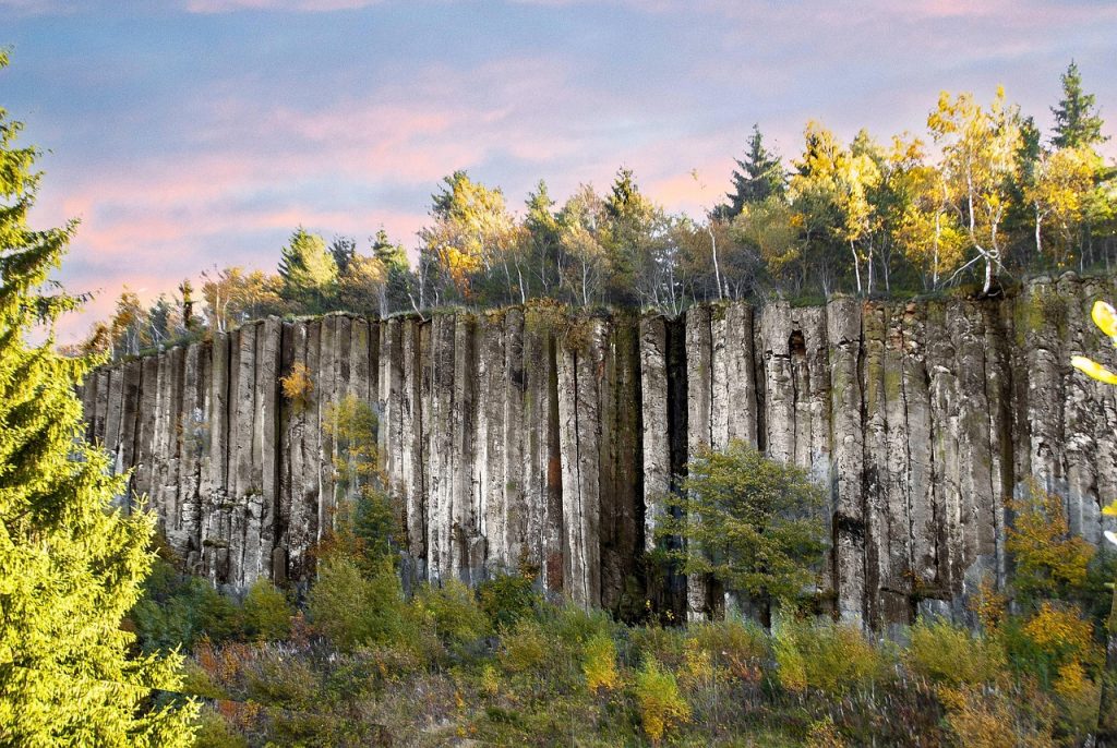 Orgelpfeifen am Scheibenberg im Erzgebirge